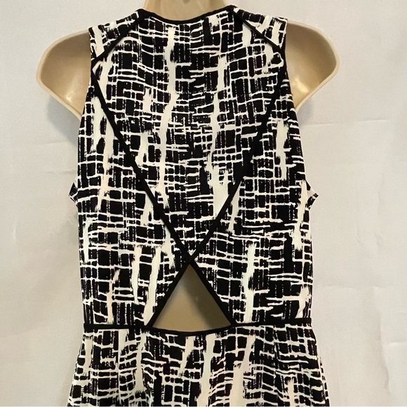 Banana Republic Long Dress - Picture 5 of 10